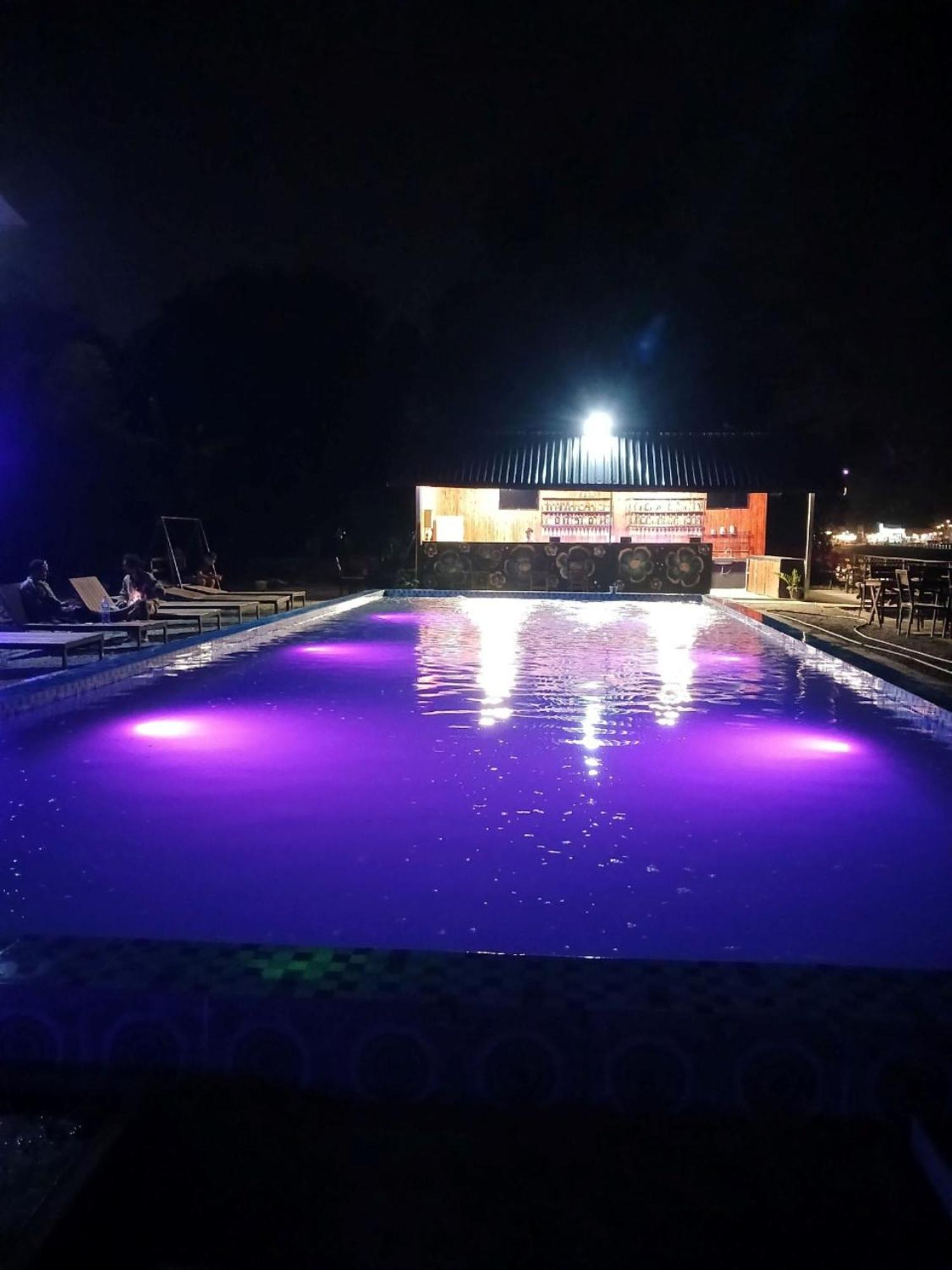 Riverside Garden Hostel Vang Vieng Bagian luar foto